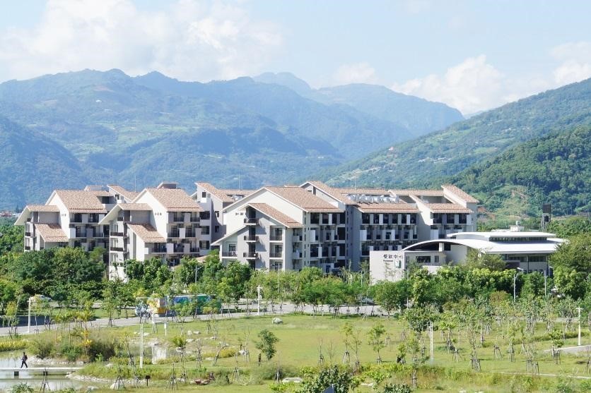 Second Dormitory with 8 elements of implementation - the ROC Green Building Silver Grade Certification (Taitung University)