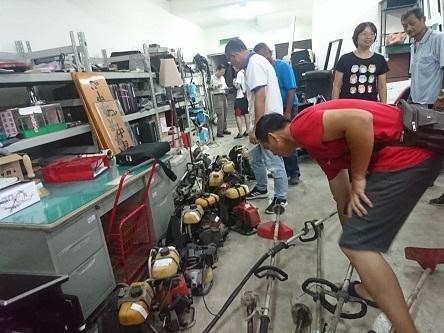 The Properties Management Office held auctions on reusable estate items for students, faculty and staff twice a year. (Taitung University)